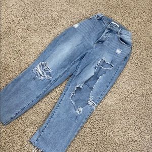 Super distressed high rise mom jeans!